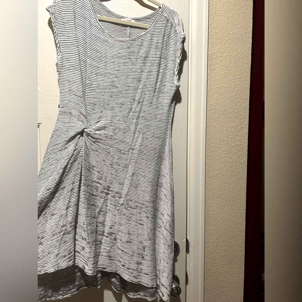 Max Studio dress